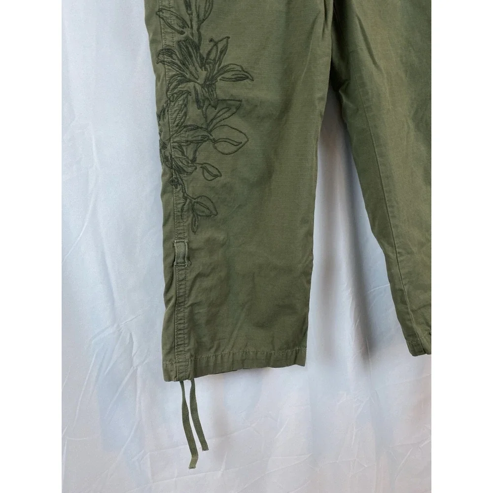 Lucky Brand Olive Green Cropped Cargo Pants with Side Leaf Embroidery